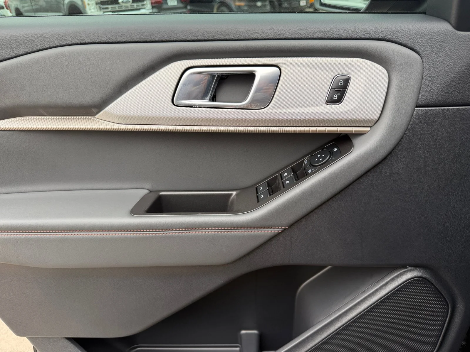 New 2027 Agate Black Metallic Ford Active image 17