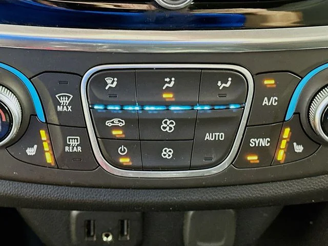 Used 2020 Silver Chevrolet LT image 19