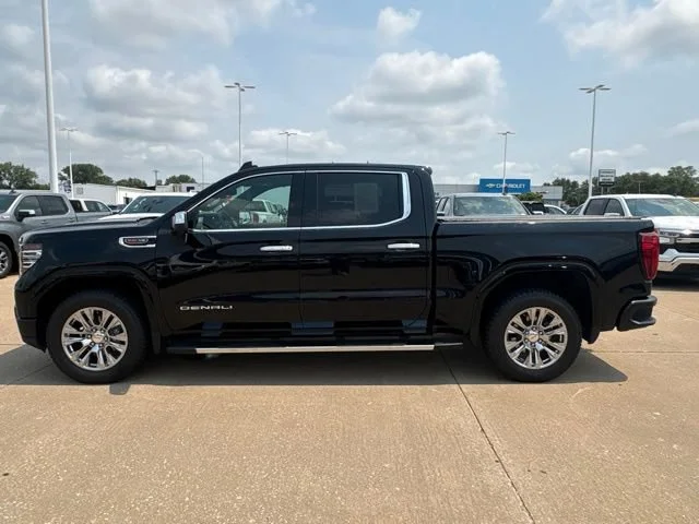 Used 2023 Onyx Black GMC Denali image 8