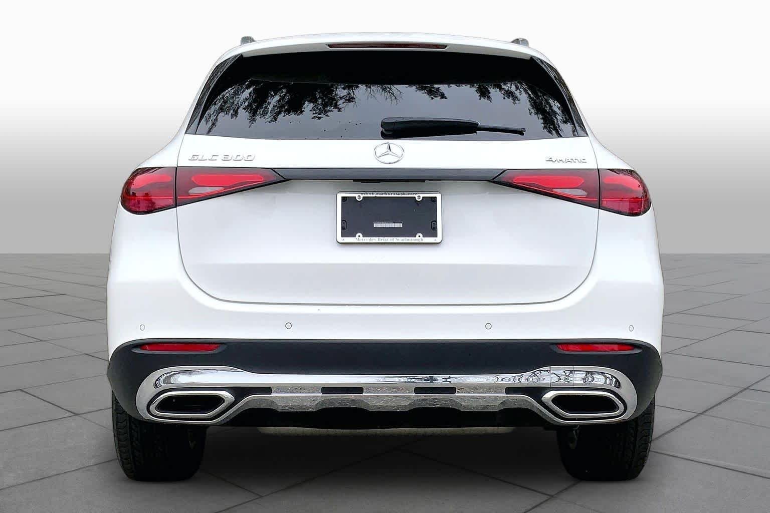 Certified Used 2025 Polar White Mercedes-Benz GLC 300 image 5