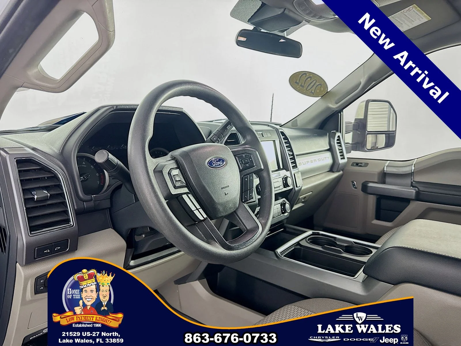 Used 2022 White Ford XLT image 9