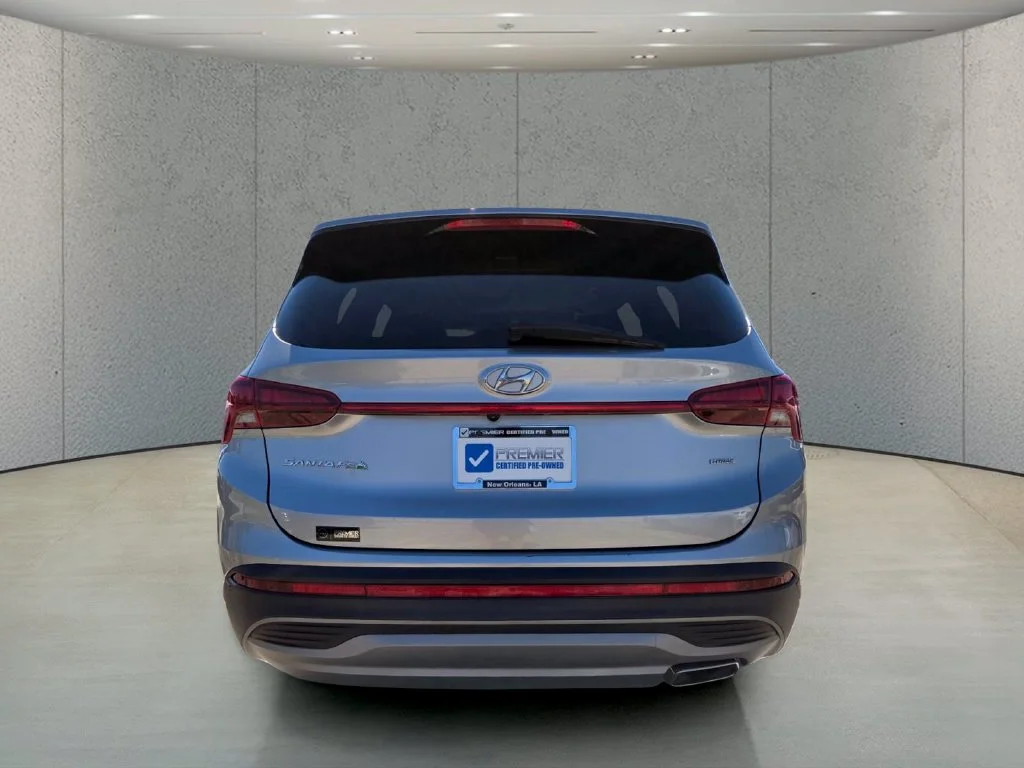 Used 2023 Silver Hyundai SEL image 4