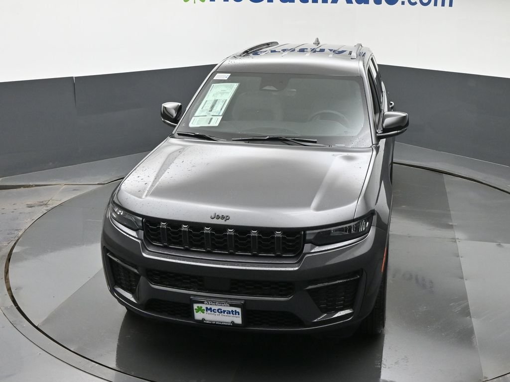 New 2026 Baltic Gray Metallic Clear-Coat Exterior Paint Jeep Altitude image 26