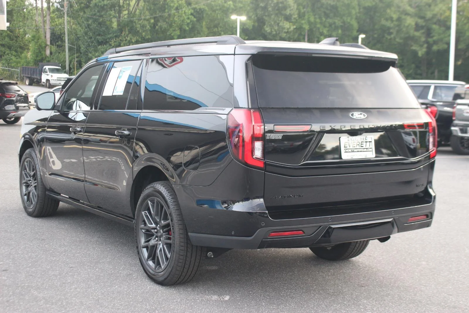Used 2025 Black Ford Platinum image 5