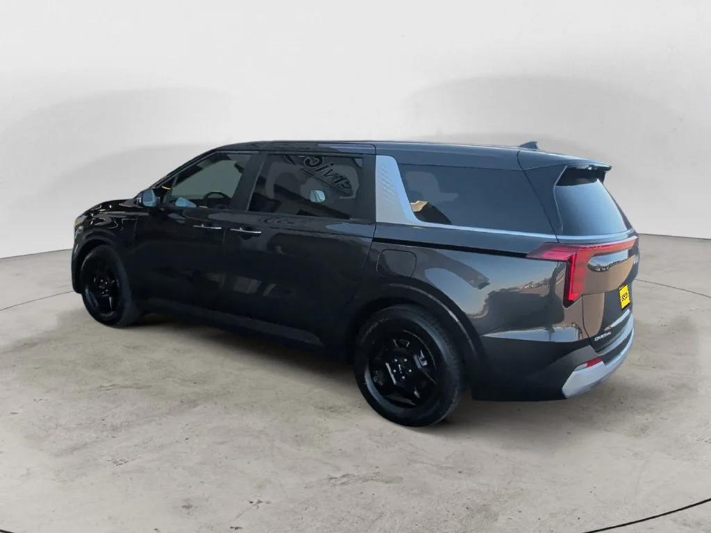 Used 2025 Gray Kia LXS image 11