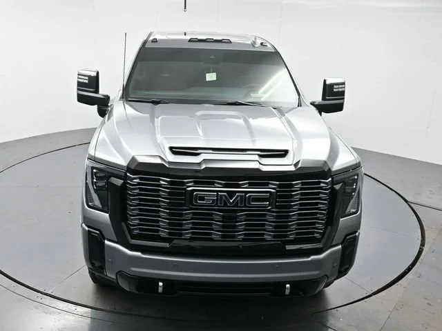 Used 2025 Sterling Metallic GMC Denali Ultimate image 32