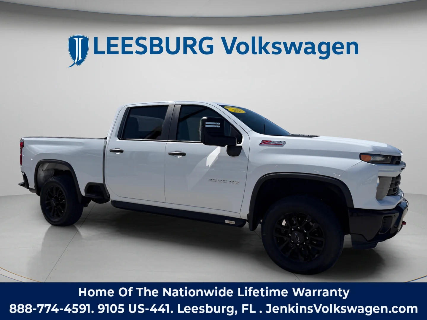 Used 2025 Summit White Chevrolet Custom image 1