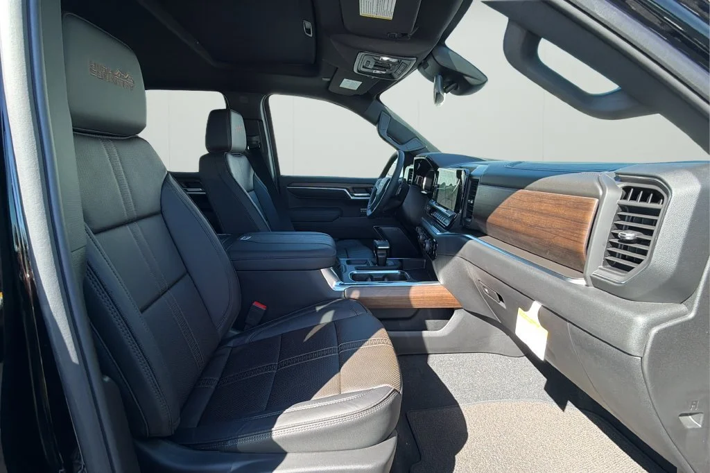 2026 Chevrolet Silverado 1500 High Country - Photo 15