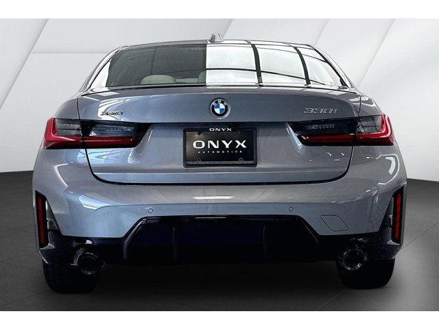 New 2026 Skyscraper Grey Metallic BMW 330i xDrive image 7