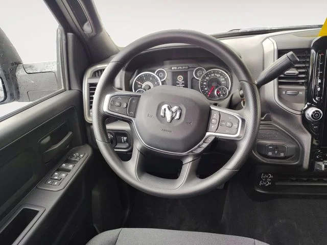 2025 RAM 2500 Tradesman - Photo 12