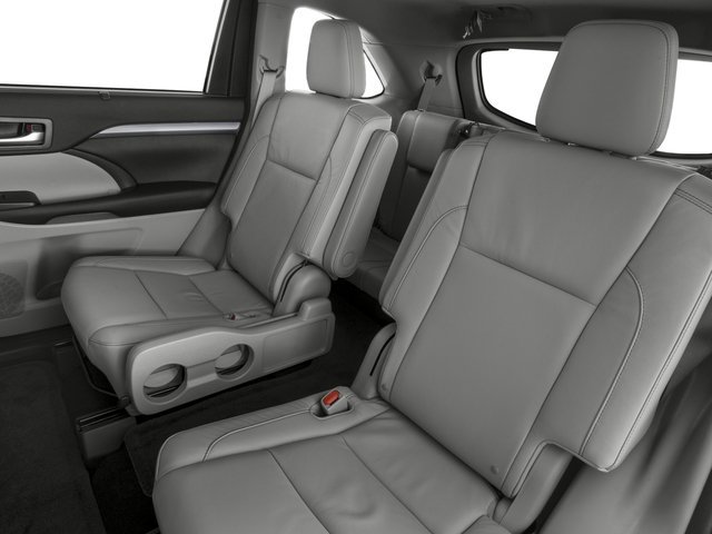 Used 2016 Ooh La La Rouge Mica Toyota XLE image 14