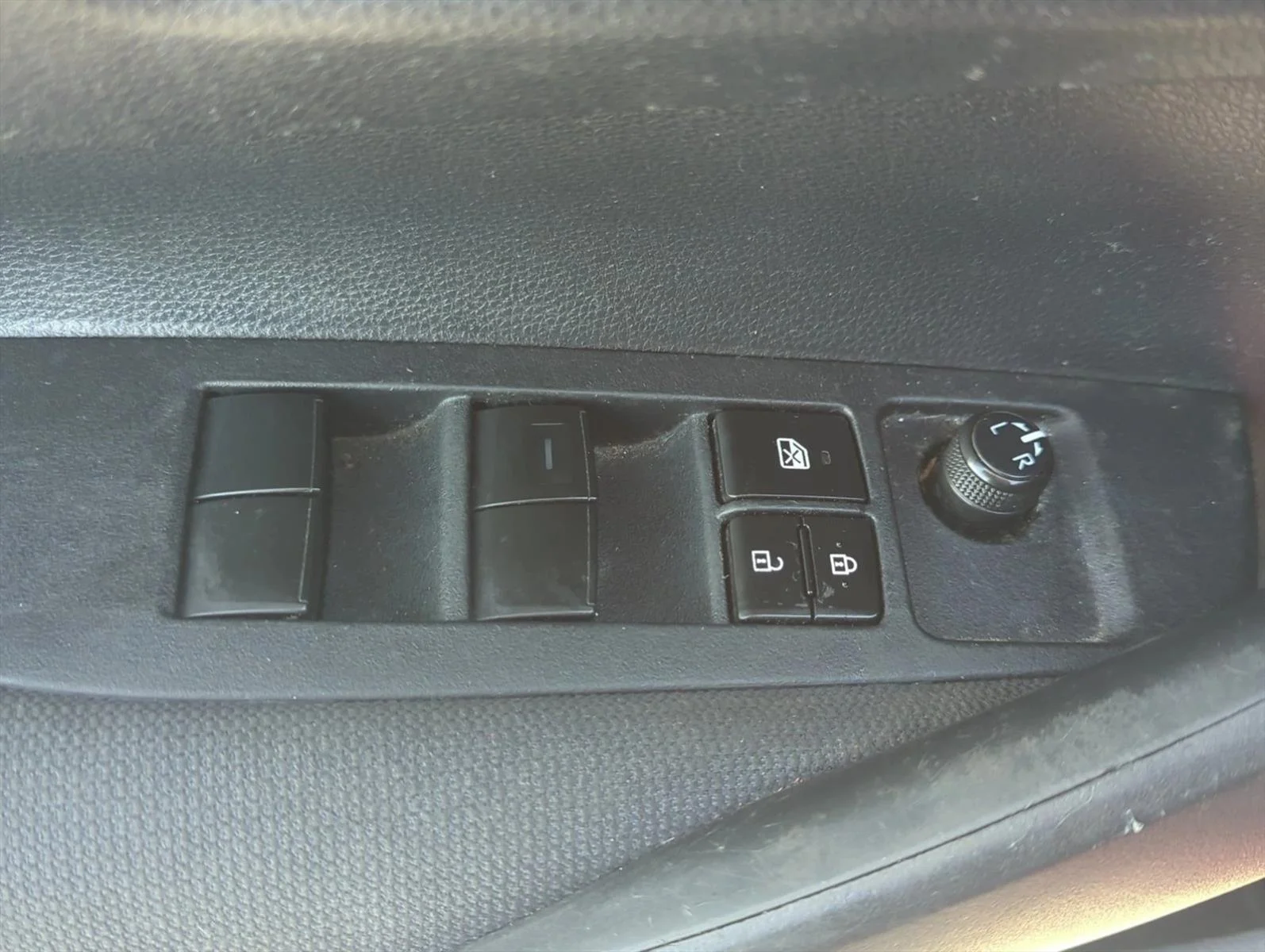 Used 2020 Barcelona Red Metallic Toyota LE image 8