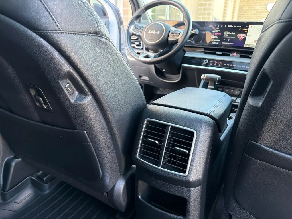 Used 2023 White Kia X-Line image 23