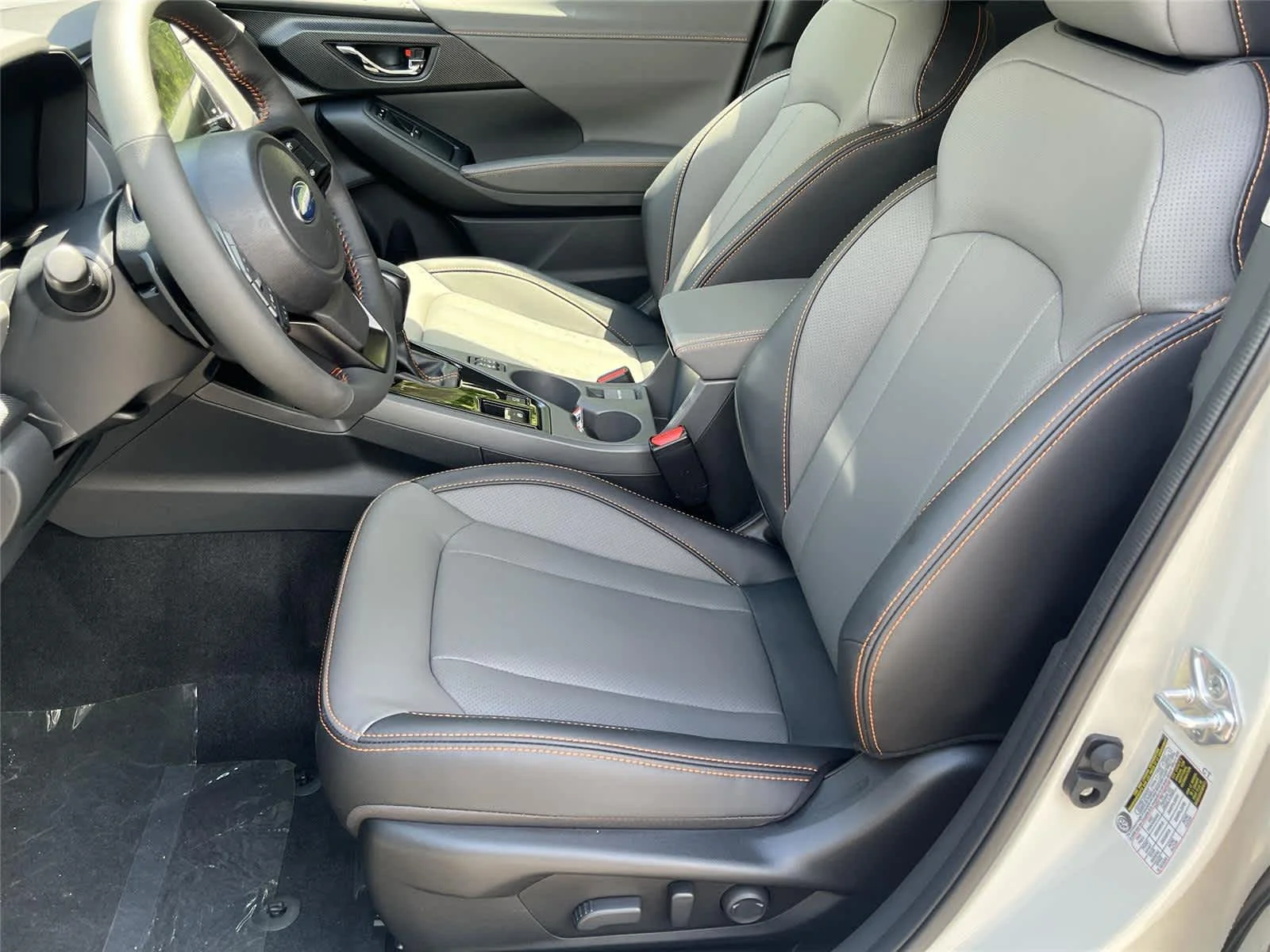 New 2026 CRYSTAL WHITE PEARL Subaru Limited Hybrid image 12