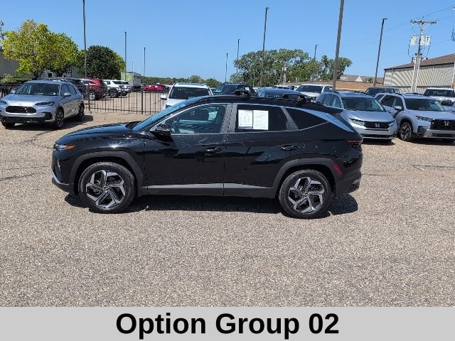 Used 2023 Black Hyundai SEL image 3