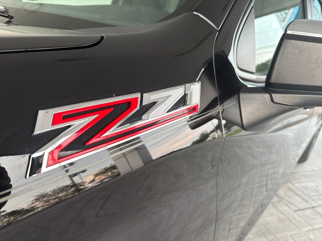 Used 2022 Black Chevrolet LT image 16