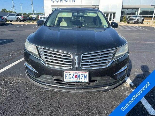 Used 2017 Black Velvet Lincoln Select image 2