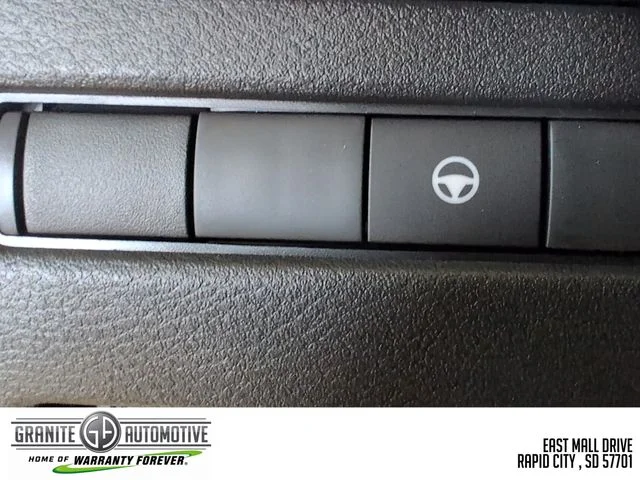 New 2026 Everest White Pearl TriCoat Nissan Rock Creek® image 30