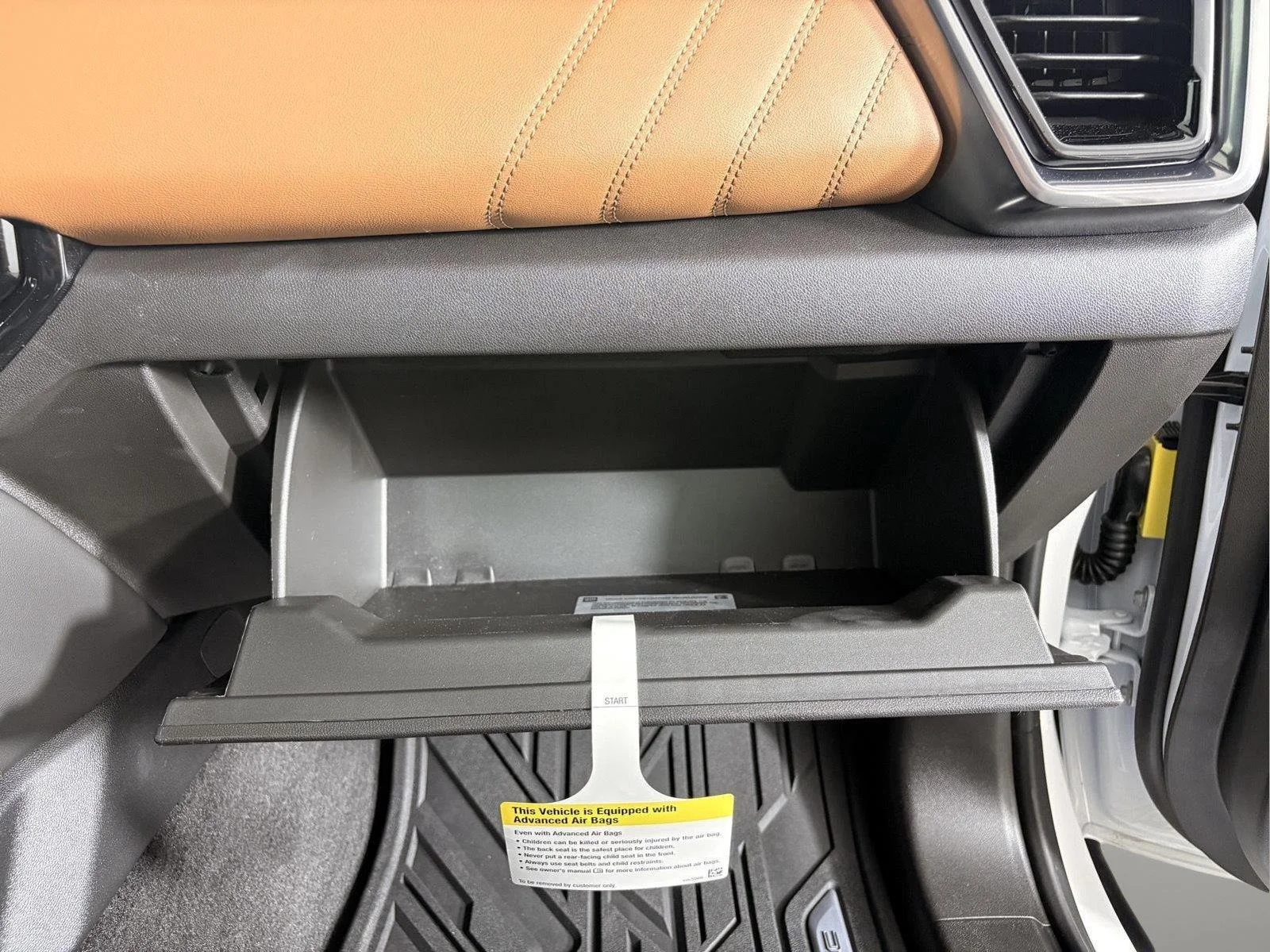 2026 GMC Canyon AT4 - Photo 27