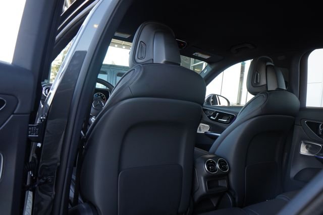 New 2026 Graphite Grey Metallic Mercedes-Benz GLC 300 image 29