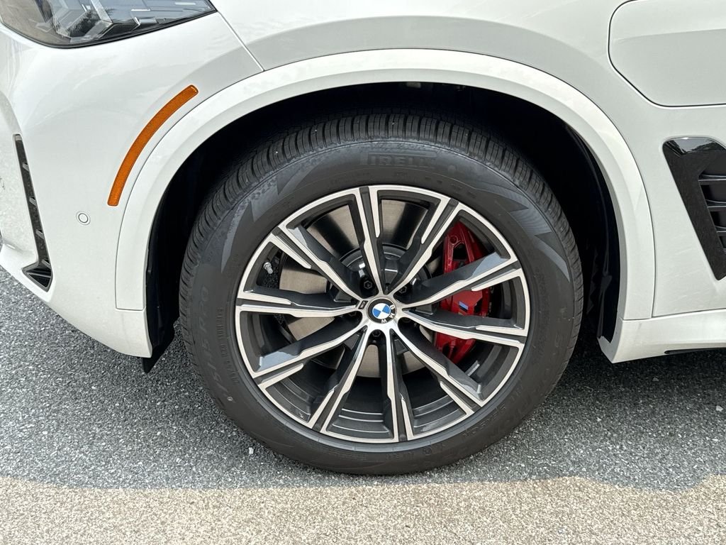 New 2026 White Metallic BMW xDrive50e image 10