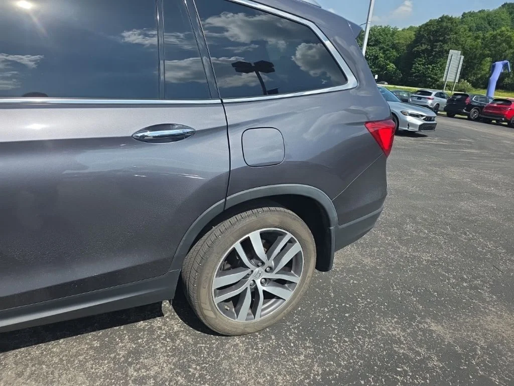 Used 2018  Honda Elite image 6