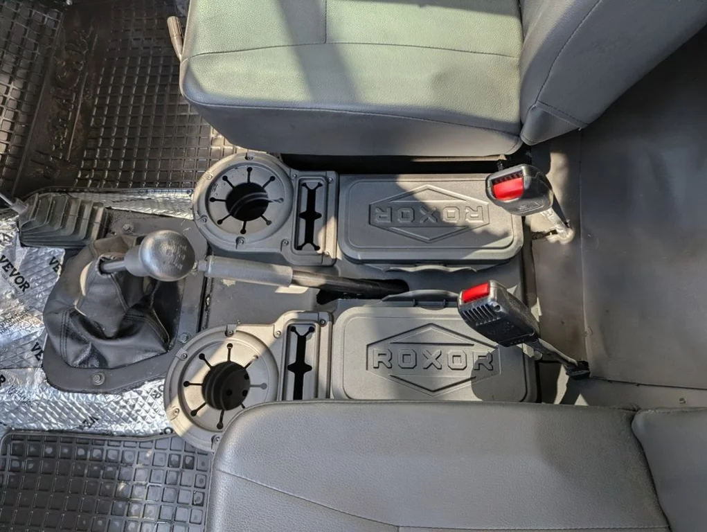 Used 2024 BLACK Mahindra  image 13