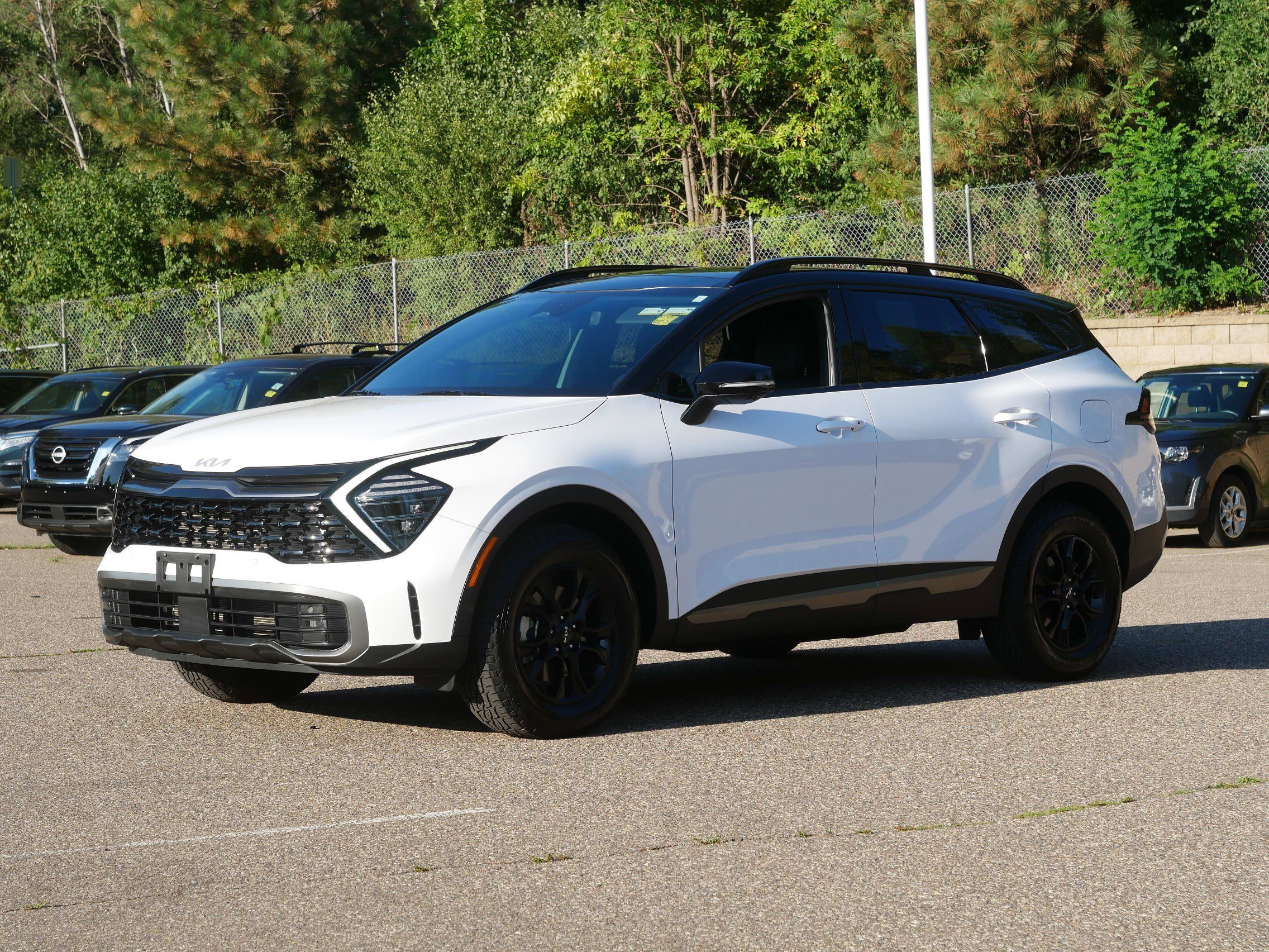 Certified Used 2024 Glacier White Pearl/Ebony Black Roof Kia X-Pro Prestige image 3