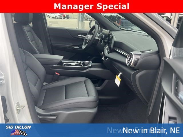 New 2026 Summit White Chevrolet AWD LT image 5