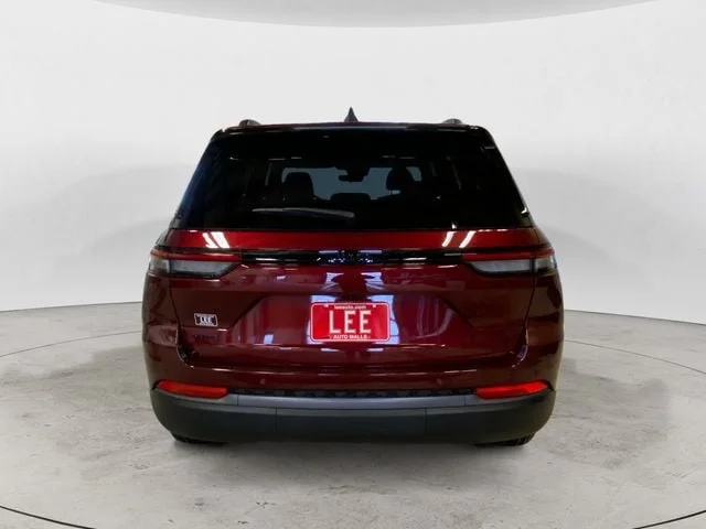 New 2026 Velvet Red Pearlcoat Jeep LAREDO ALTITUDE 4X4 image 5
