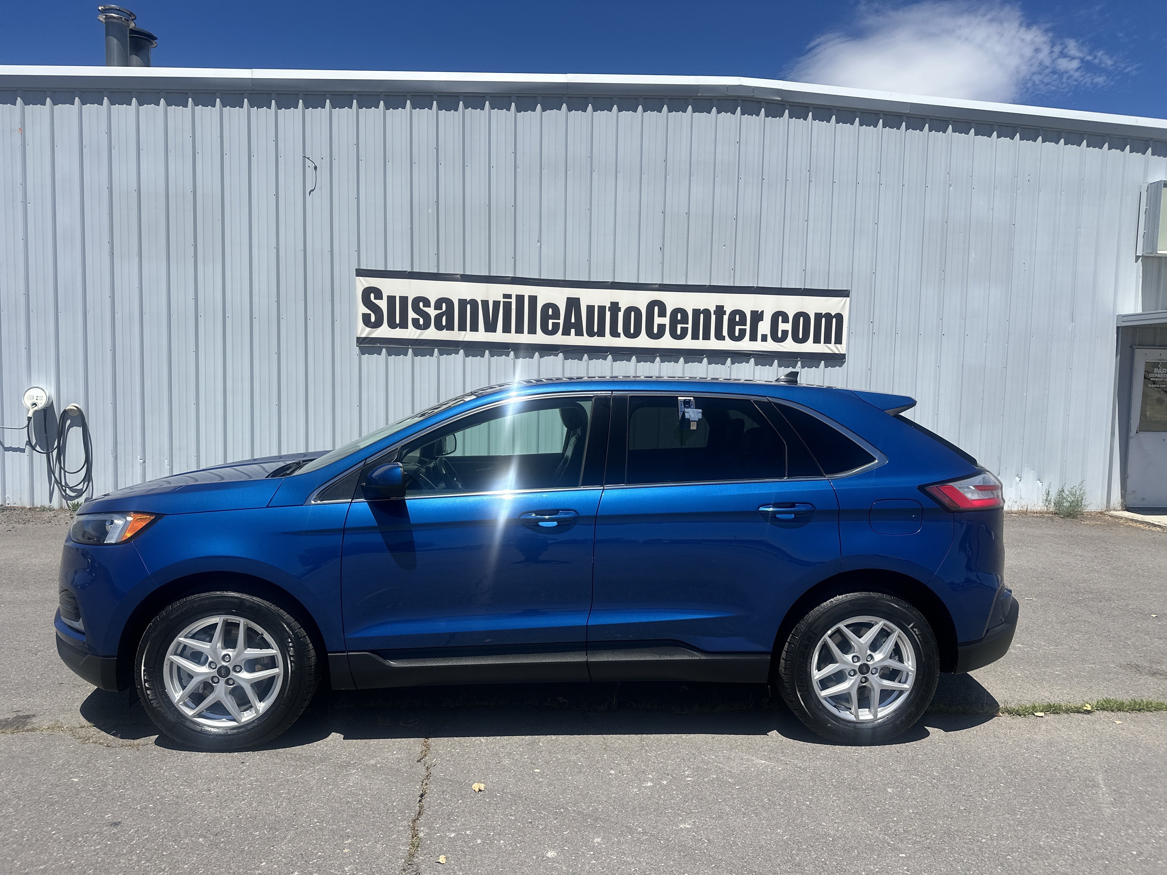 Used 2024 Blue Ford  image 2