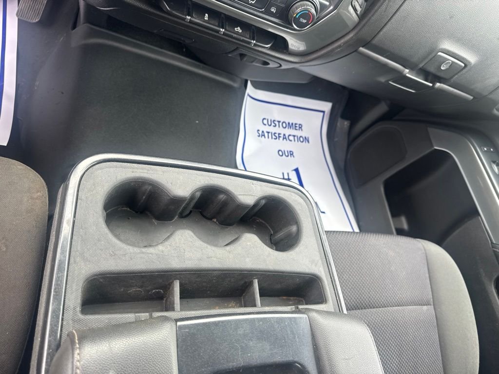 Used 2018 Summit White Chevrolet LT image 20