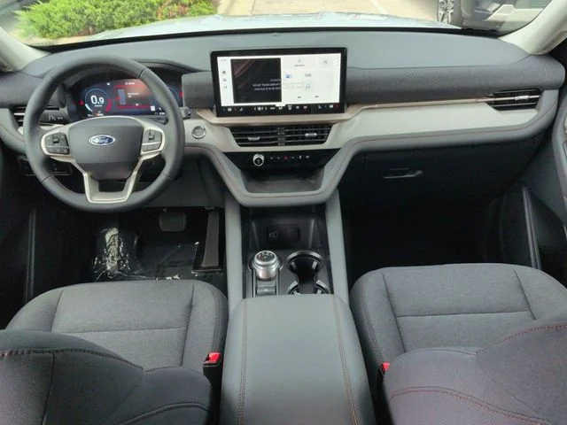 New 2026 Space White Metallic Ford Active image 15