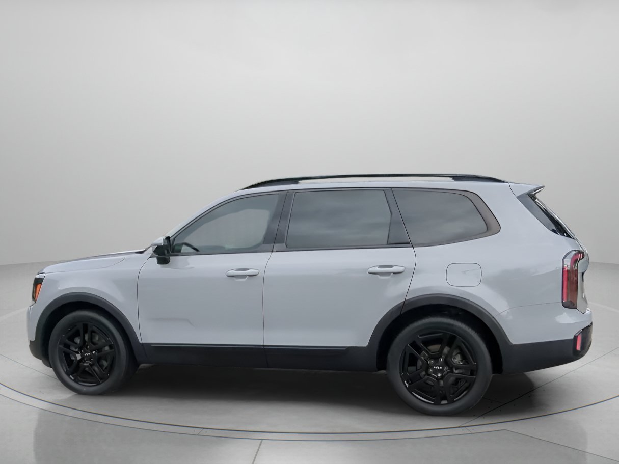 Used 2024 Wolf Gray Kia SX X-Line image 18