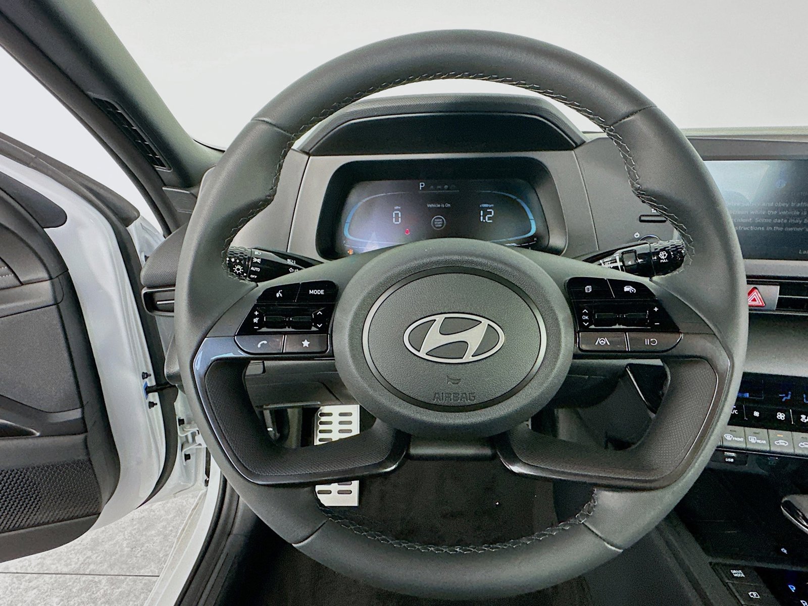 2026 Hyundai Elantra SEL Sport - Photo 13