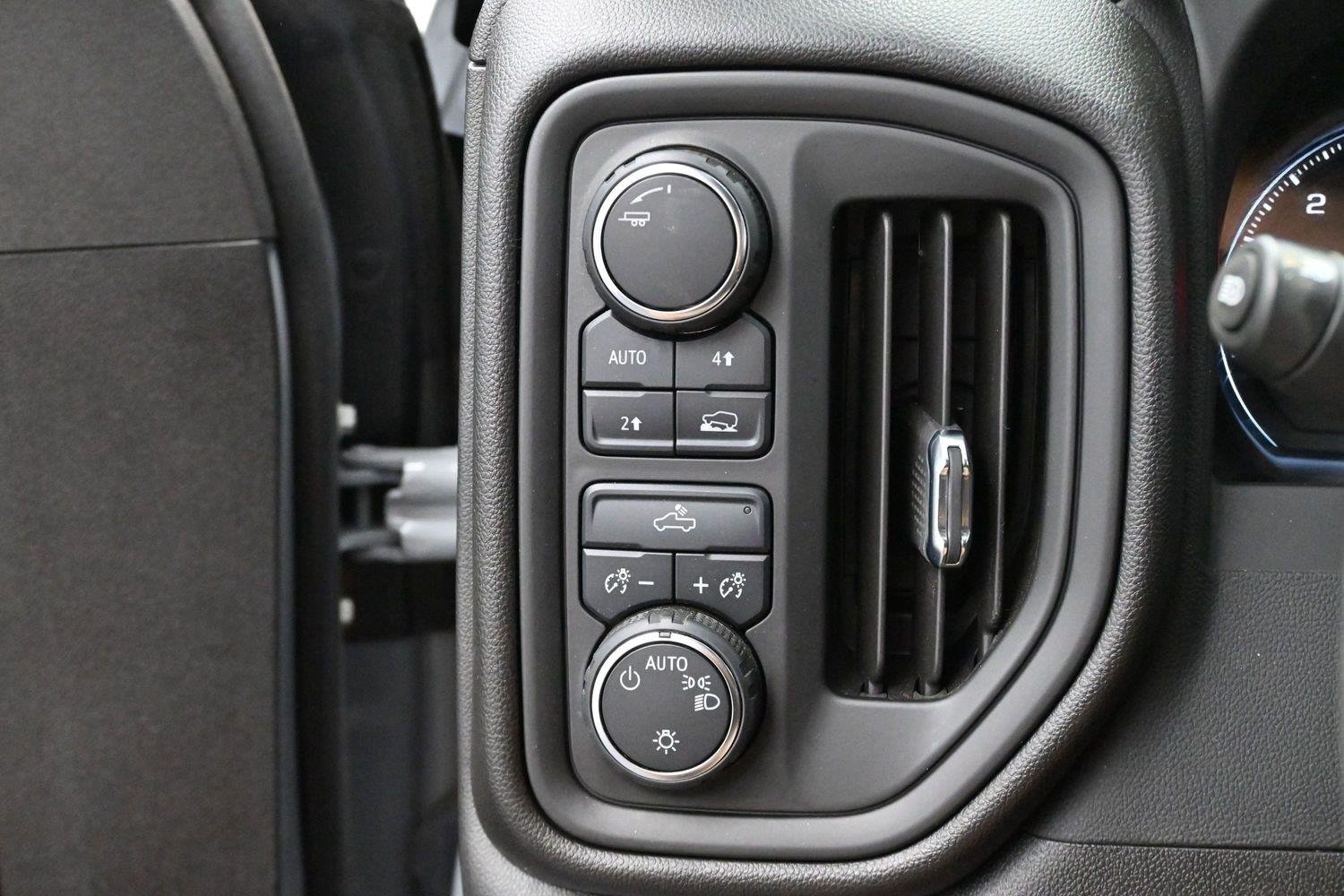 Used 2024 Slate Gray Metallic Chevrolet Custom image 26