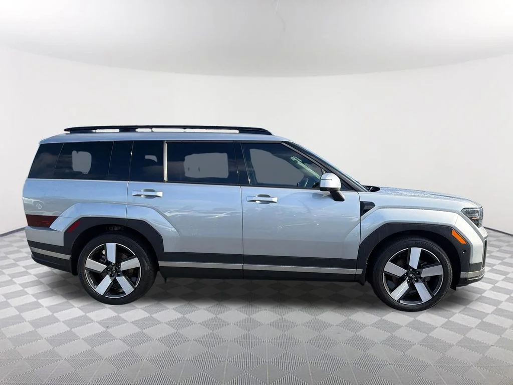 Used 2024 Silver Hyundai Limited image 4