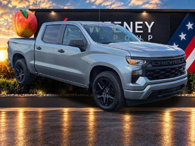 Used 2023 Sterling Gray Metallic Chevrolet Custom image 7