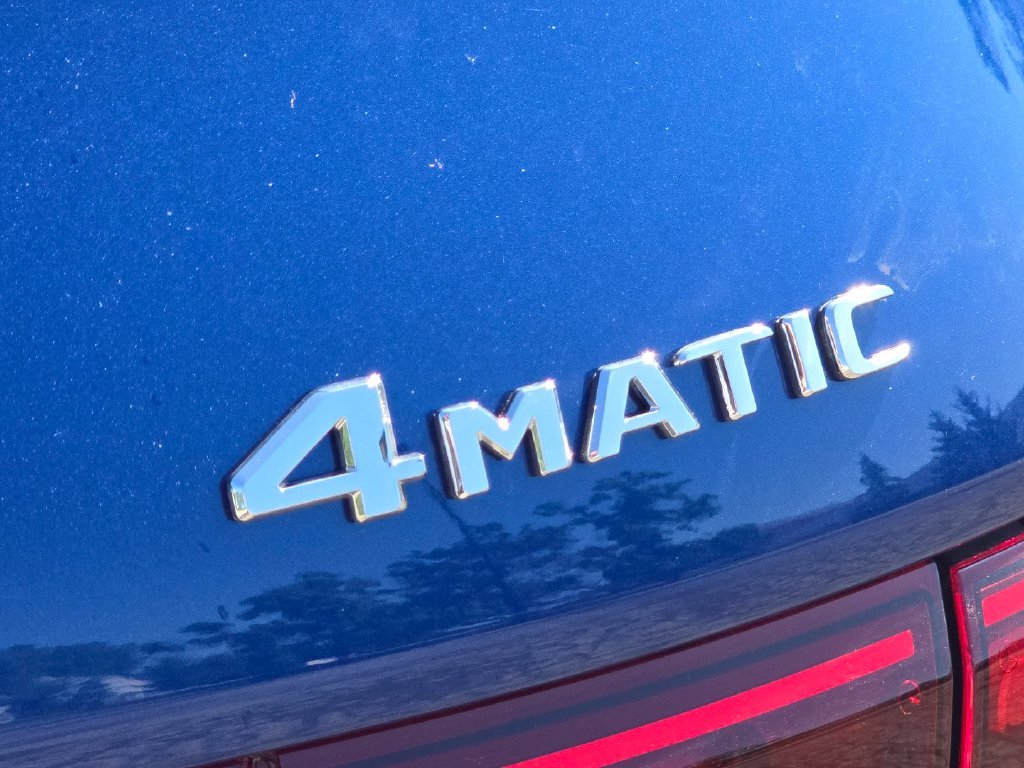 New 2026 Starling Blue Metallic Mercedes-Benz GLB 250 image 5