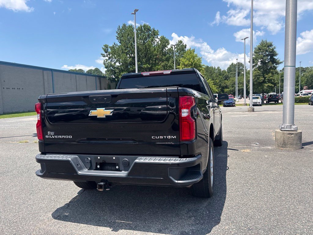 Used 2022 Black Chevrolet Custom image 19