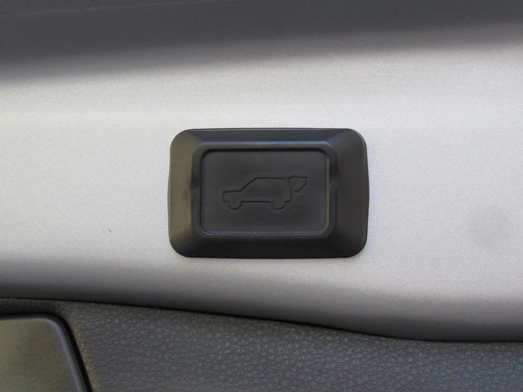 Certified Used 2023 Silver Sky Metallic Toyota XLE Premium image 21