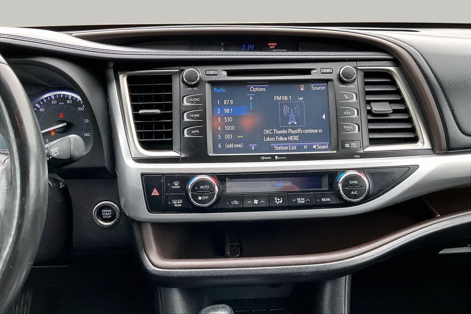 Used 2015 Attitude Black Metallic Toyota XLE image 7