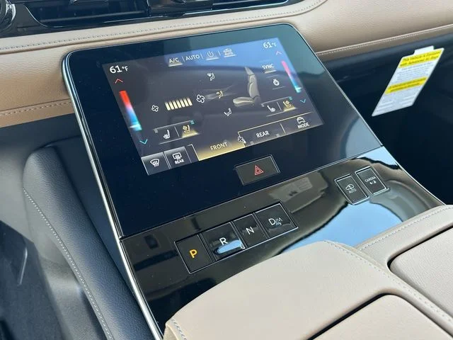 New 2027 RADIANT WHITE INFINITI Luxe 4WD image 27