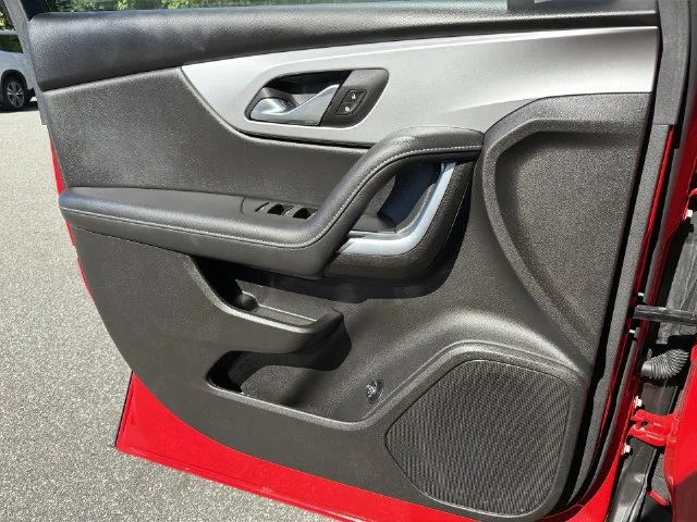 Used 2024 Red Chevrolet LT image 31