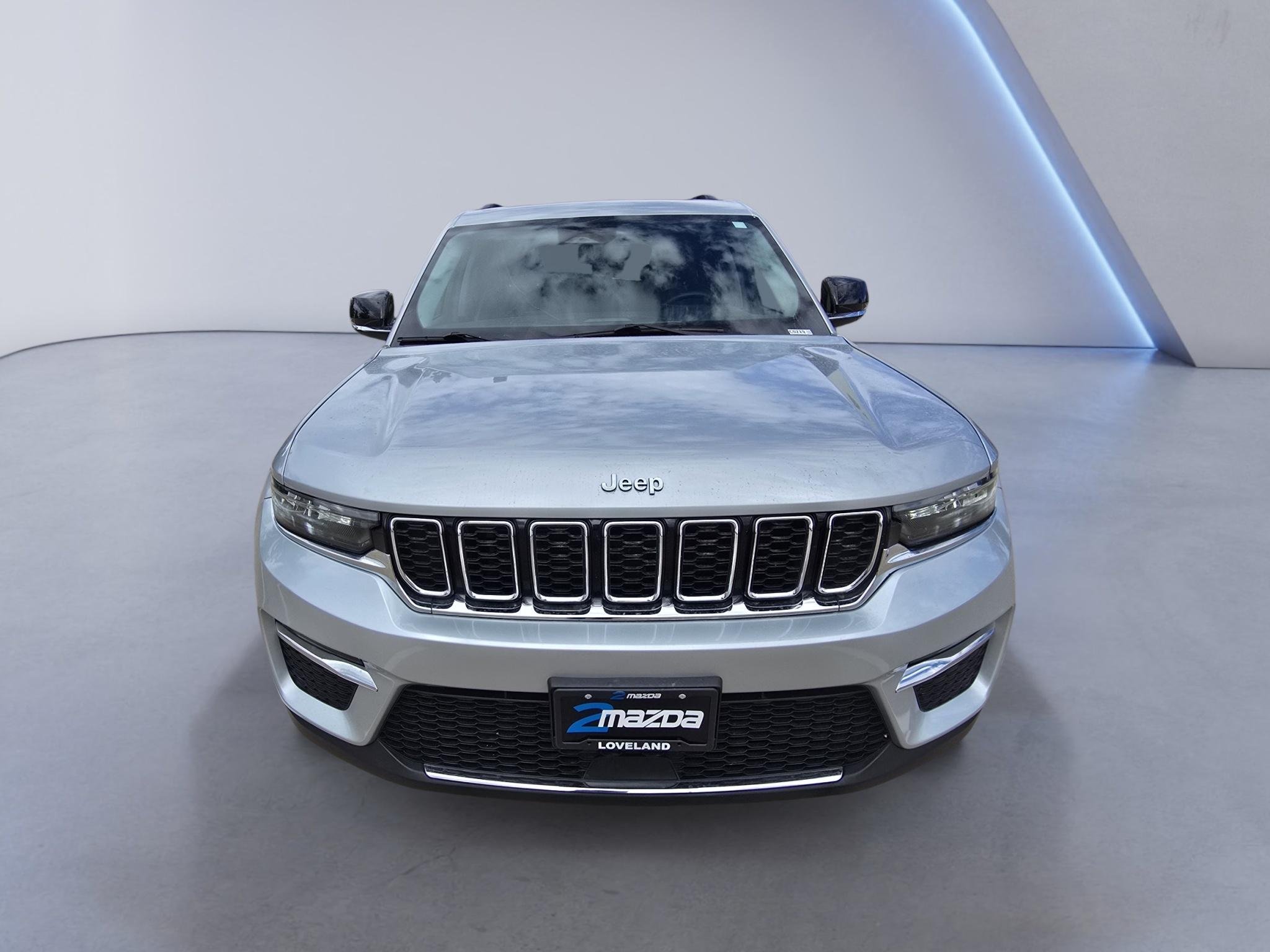 Used 2023 Silver Zynith Jeep 4xe image 8