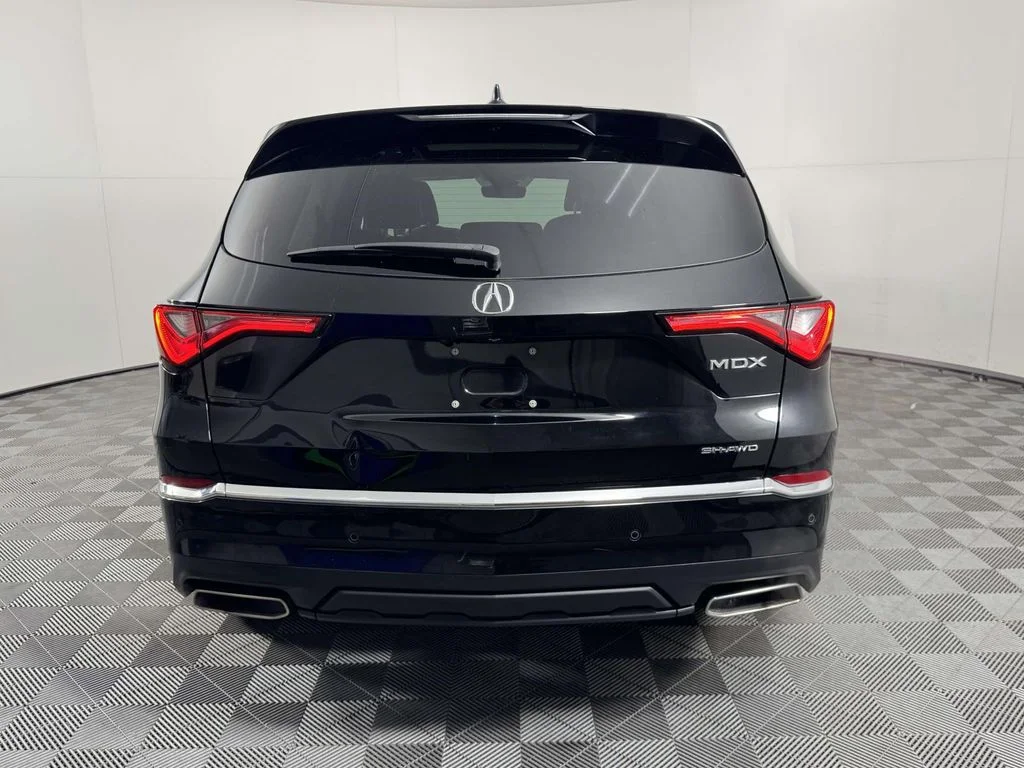 Used 2024 Black Acura Technology image 9