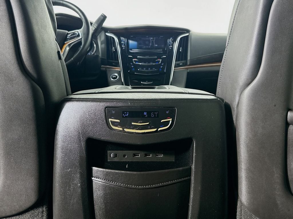 Used 2017 Radiant Silver Metallic Cadillac Luxury image 27