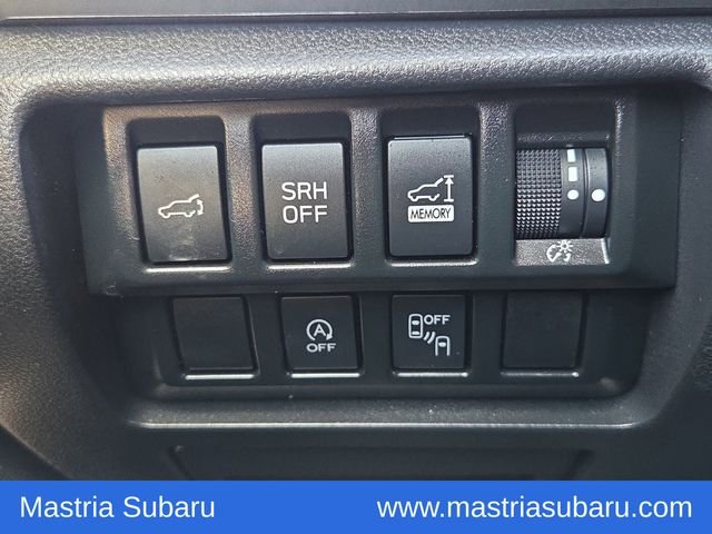 Used 2023 Crystal Black Silica Subaru Premium image 11