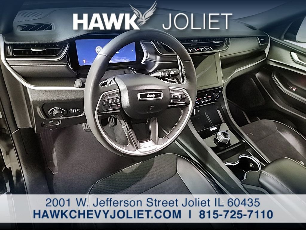 Used 2025 Black Jeep Altitude image 11