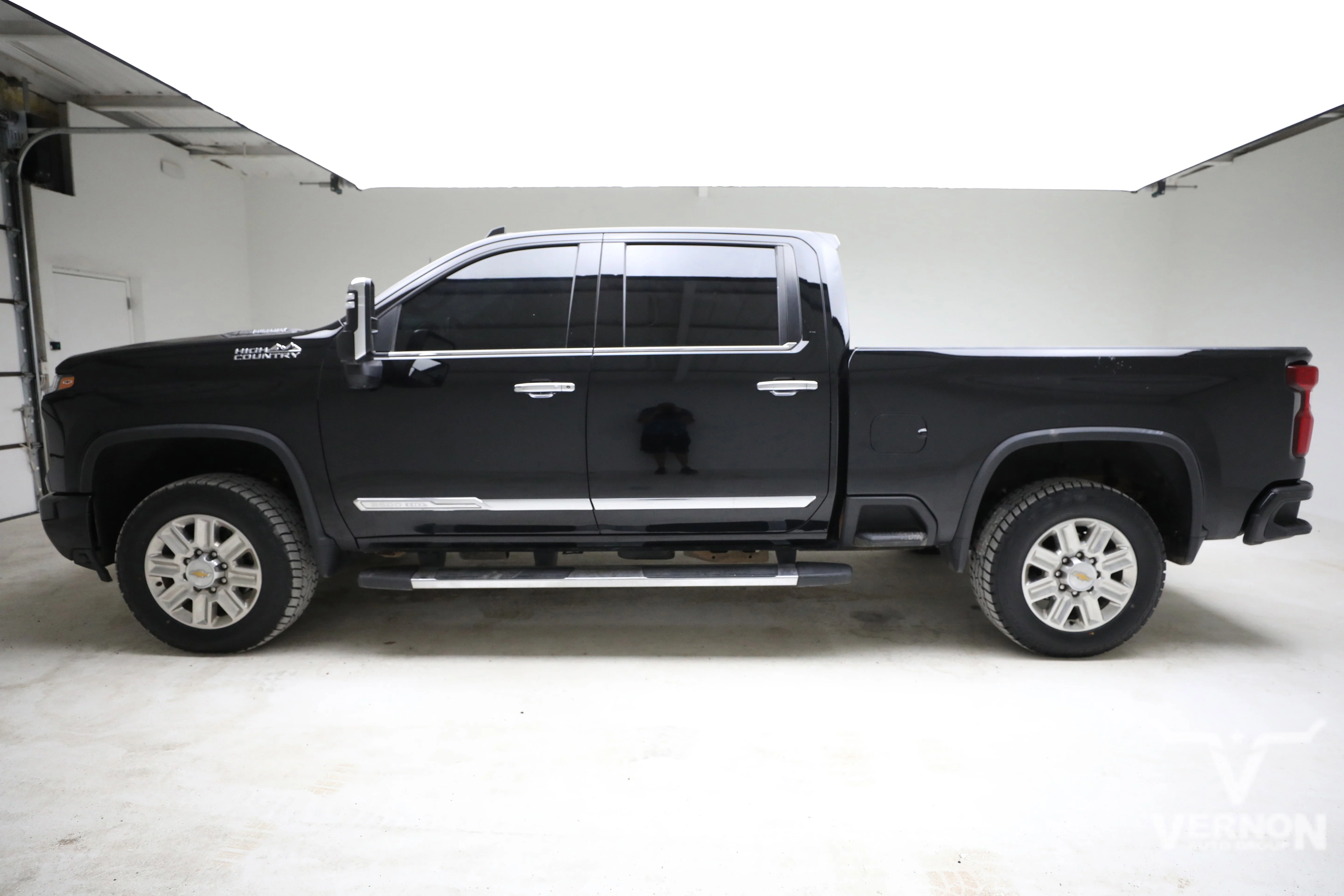 Pre-Owned 2024 Chevrolet Silverado 2500HD High Country Crew Cab 4x4